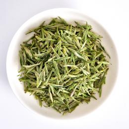 天福茗茶 2024早春绿茶 四川绿茶 峨嵋银芽 罐装 80G